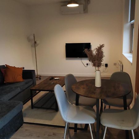 404 Bayard Plaza 2 Bedroom Apartment With Outside Terrace Peterborough Eksteriør bilde