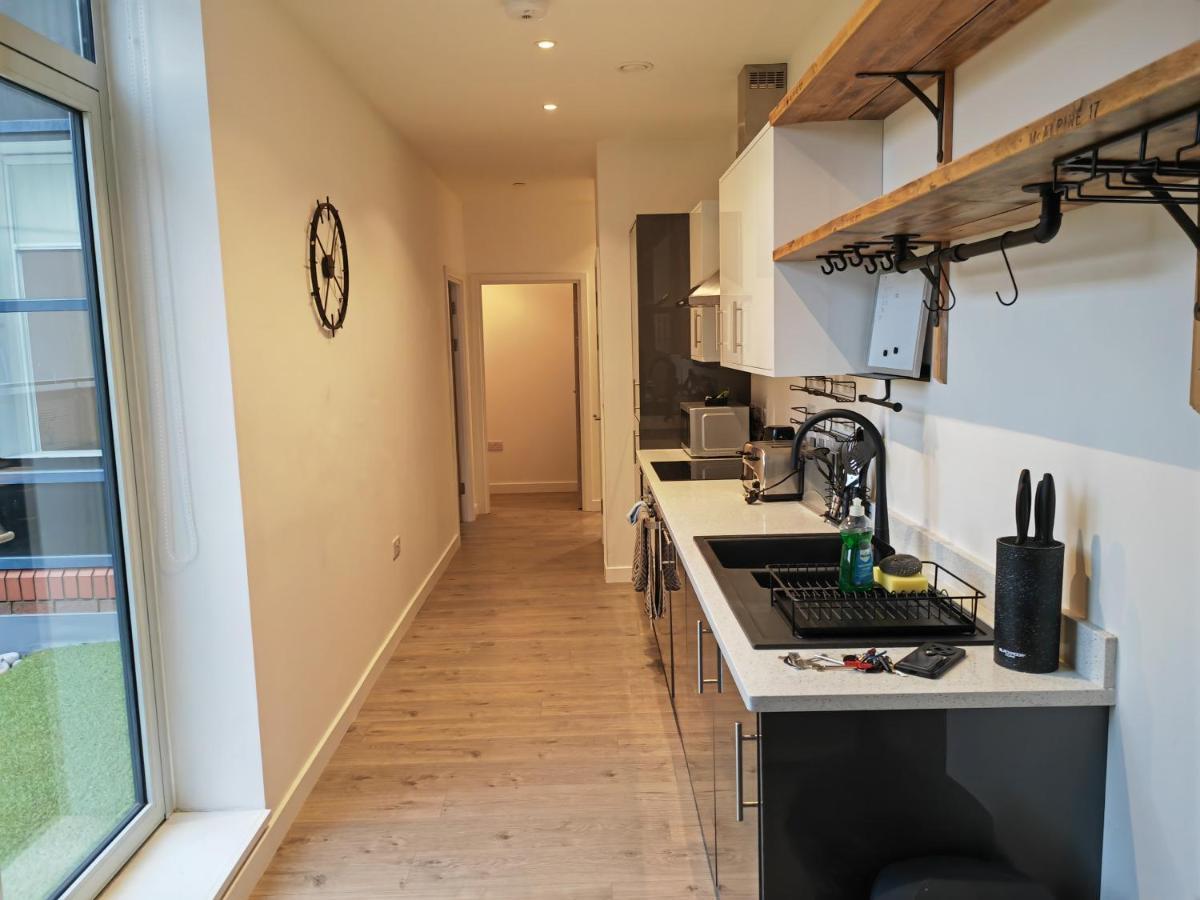 404 Bayard Plaza 2 Bedroom Apartment With Outside Terrace Peterborough Eksteriør bilde