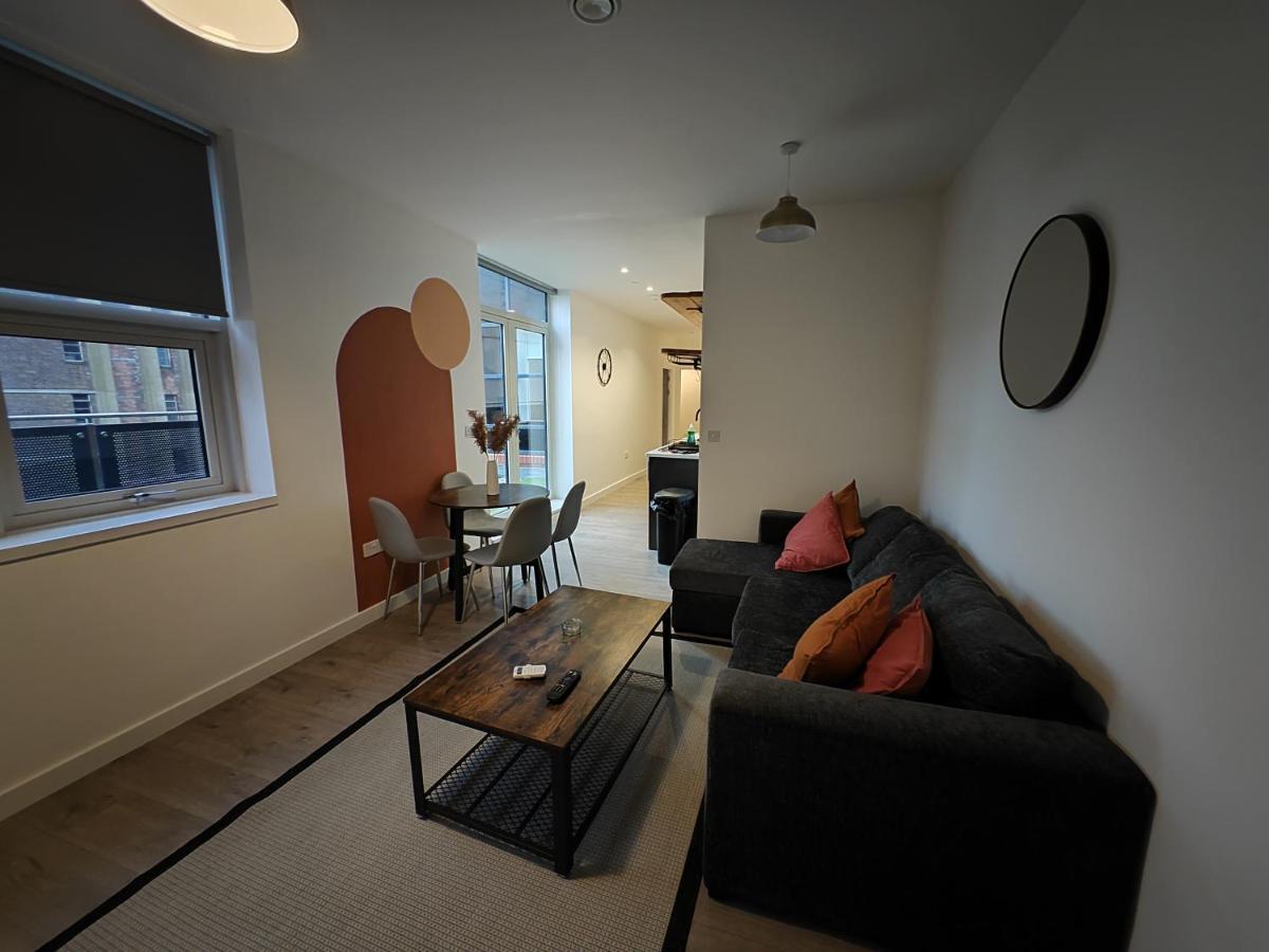 404 Bayard Plaza 2 Bedroom Apartment With Outside Terrace Peterborough Eksteriør bilde
