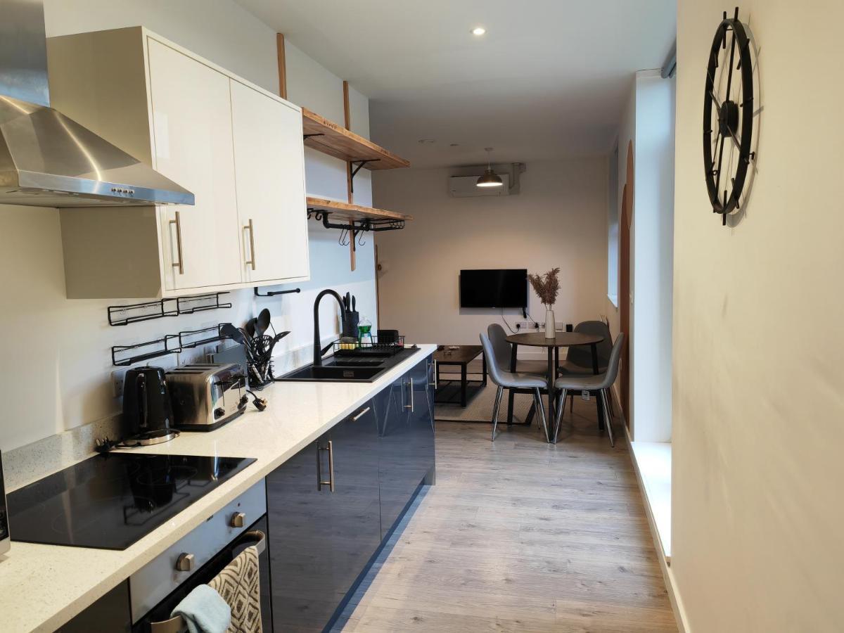 404 Bayard Plaza 2 Bedroom Apartment With Outside Terrace Peterborough Eksteriør bilde